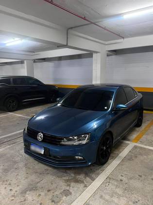 VOLKSWAGEN JETTA 2.0 TSI HIGHLINE 211CV GASOLINA 4P TIPTRONIC VOLKSWAGEN JETTA 2.0 TSI HIGHLINE 211CV GASOLINA 4P TIPTRONIC
